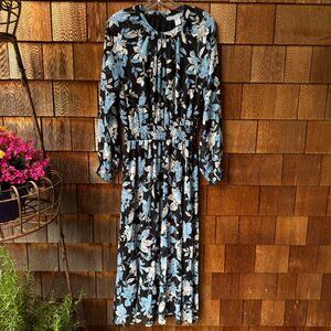 EUC Lark + Grey Floral Fit and Flare Flowy Long Sleeve Maxi Dress in Large